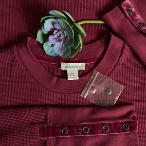 Crewneck Thermal Top, Velvet trim.